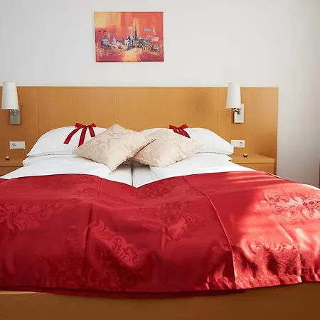 City-hotel Otel Modling