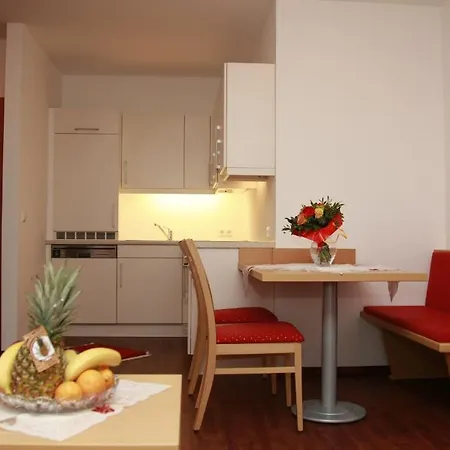City-hotel Moedling 4*