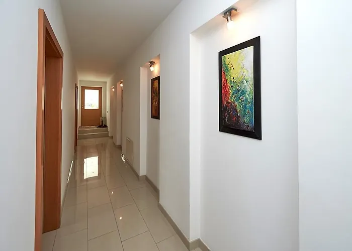 City-hotel 4* Modling